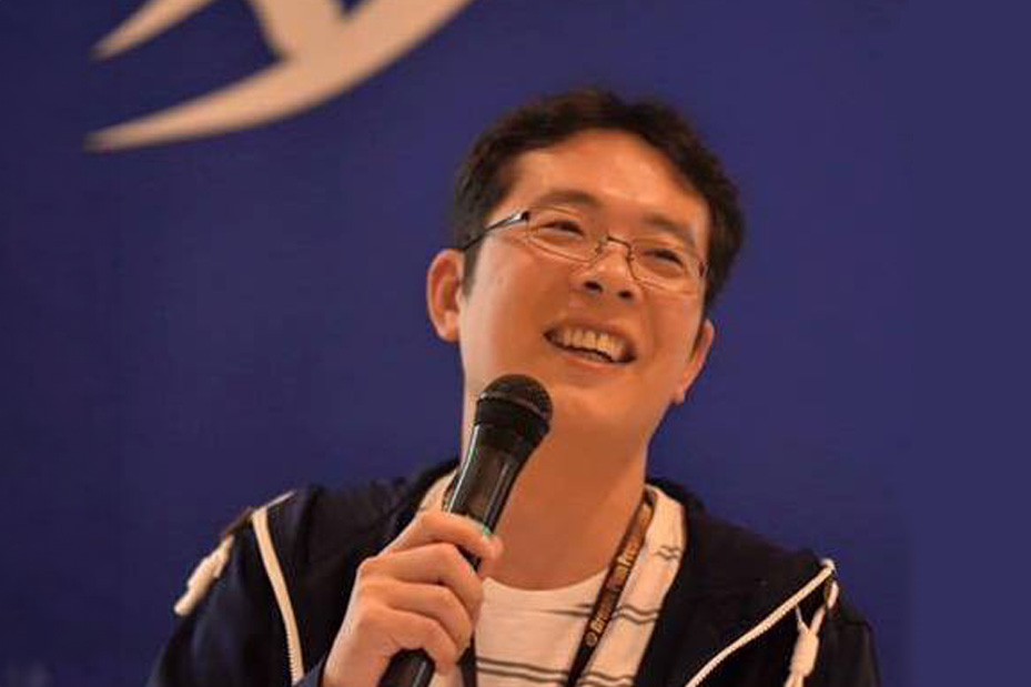 理事　税理士田中謙二